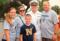 /data/news/10945/file/realname/images/p03__hurley_family_for_naval_academy_feature.jpg