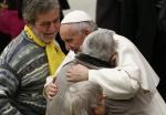 Pope: Like expectant moms, live in joyful expectation of embracing God