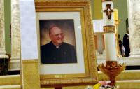 /data/news/7210/file/realname/images/p03__remembering_father_gregory.jpg