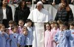 Pope Francis: Closed doors, hearts cause suffering to innocent migrants