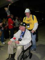 /data/news/16872/file/realname/images/p01photo2honorflight149451921190903.jpg